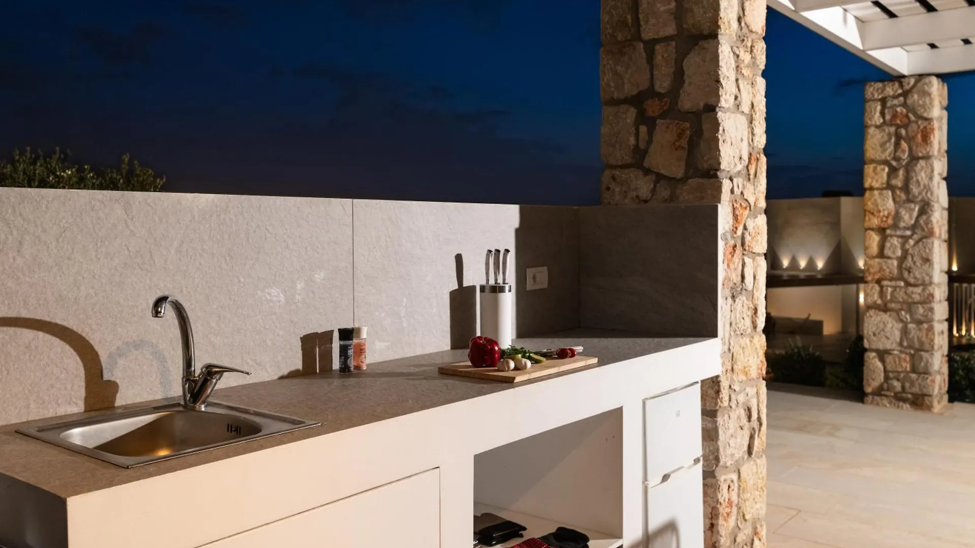 חאניה Tholaria Villa